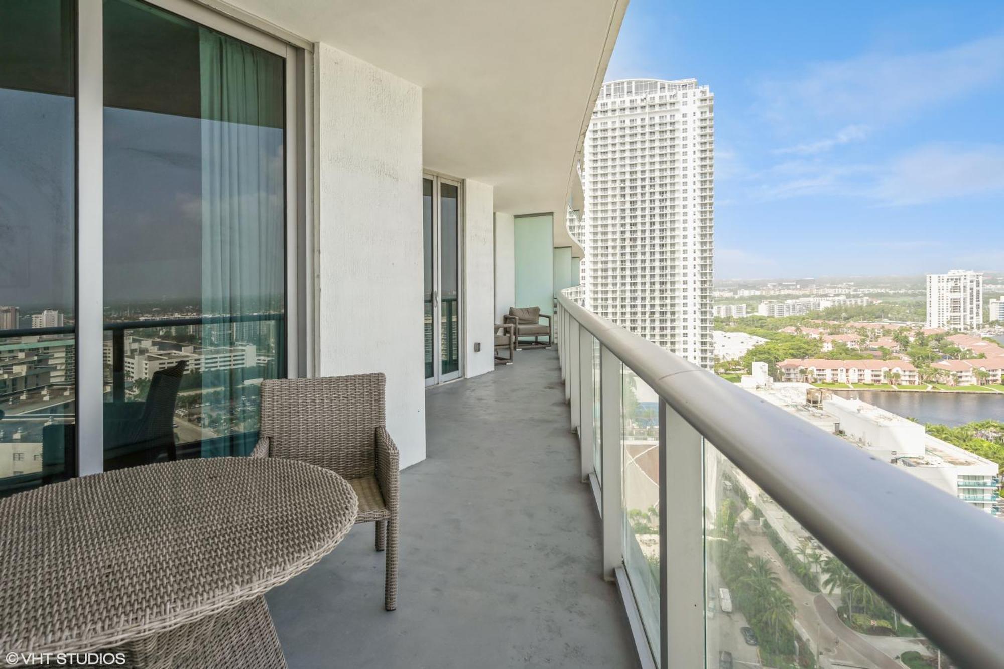 Lyfe Residence Building - Private Apts Over The Beach Hollywood Ngoại thất bức ảnh